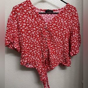 LC Waikiki Red Floral Button-Up Front-Tie Crop Top